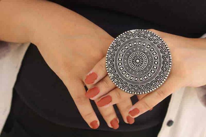 Karatique Handmade Floral Oxodised Oxidised Silver Plated/Dual Tone Ring Jewellery For Women Oxidised Silver Toned Textured Adjustable Ring Brass Ring | Save 33% - Rajasthan Living 6