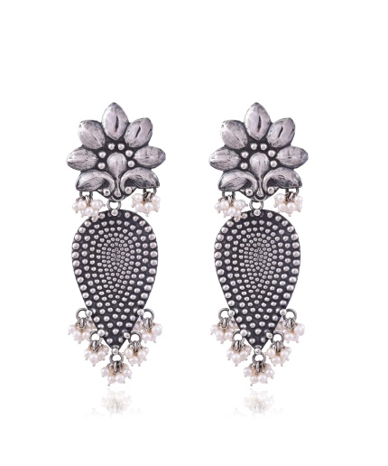 Silver oxidised dotted pattern pearl earring | Save 33% - Rajasthan Living