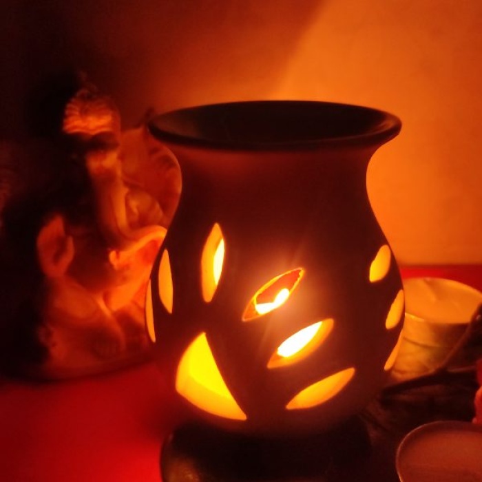 iHandikart  Aroma Ceramic Burner With Scanted/Aroma Oil 10ml Bottle, Fragrance-Leveder | Save 33% - Rajasthan Living 6