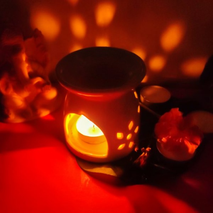 iHandikart  Aroma Ceramic Burner With Scanted/Aroma Oil 10ml Bottle, Fragrance-Leveder | Save 33% - Rajasthan Living 6