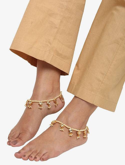 Handmade Golden Ethnic Kundan Studded Alloy Anklet High Quality Gold Tone Plated Floral Design Traditional Kundan Adjustable Link Anklet | Save 33% - Rajasthan Living 11