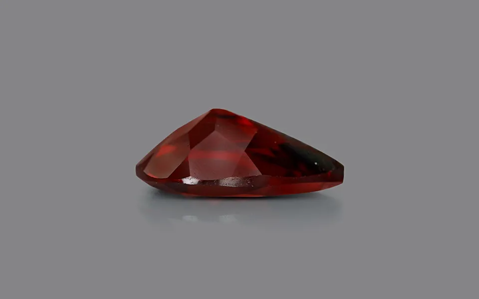 Almandine Garnet (Pyrope) 10X7 MM – 1.98 carats | Save 33% - Rajasthan Living 3