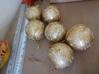 Golden colour set of 6 christmas baubles handpainted | Save 33% - Rajasthan Living 10